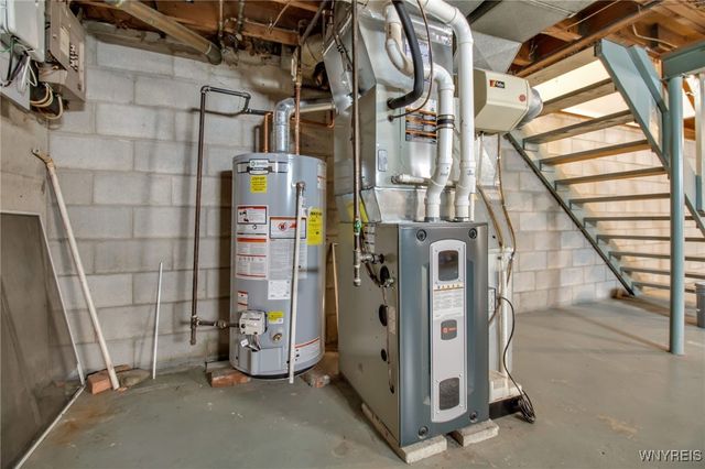 201 Marrano Parkway LEFT, Cheektowaga, NY 14227