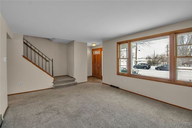 201 Marrano Parkway LEFT, Cheektowaga, NY 14227