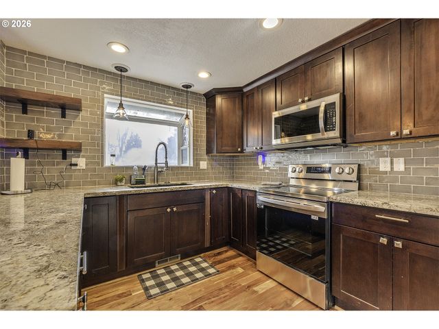 13284 Se 119TH Ct, Clackamas, OR 97015