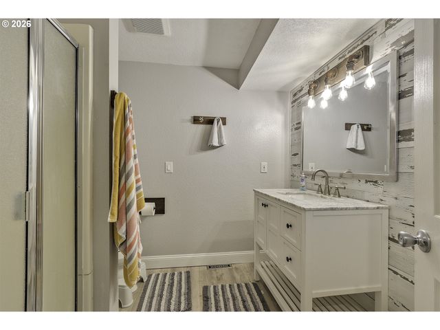 13284 Se 119TH Ct, Clackamas, OR 97015