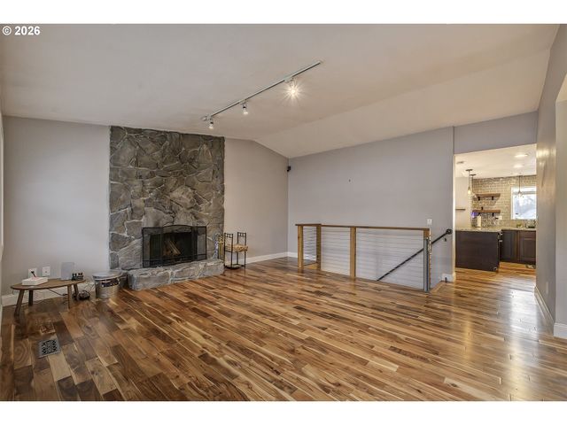 13284 Se 119TH Ct, Clackamas, OR 97015