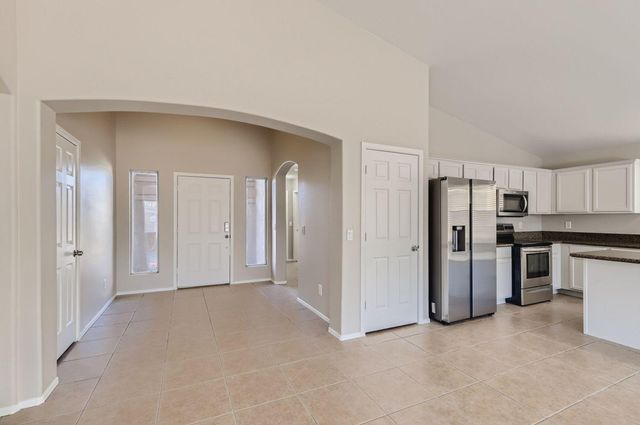 6524 W Hilton Avenue, Phoenix, AZ 85043