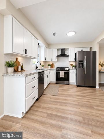3117 SOLLERS POINT, Dundalk, MD 21222