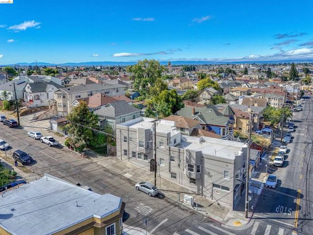 2246 23Rd Ave, Oakland, CA 94606