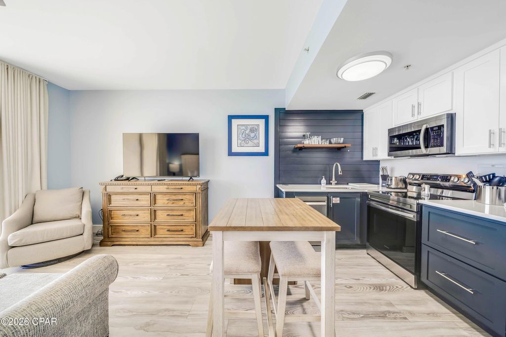 Image 13 of property listing at 10901 Front Beach Road 1612, Panama City Beach, FL 32407