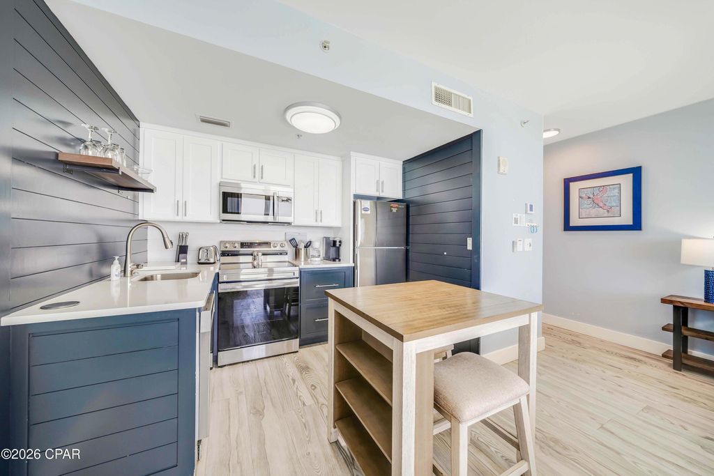 Image 16 of property listing at 10901 Front Beach Road 1612, Panama City Beach, FL 32407