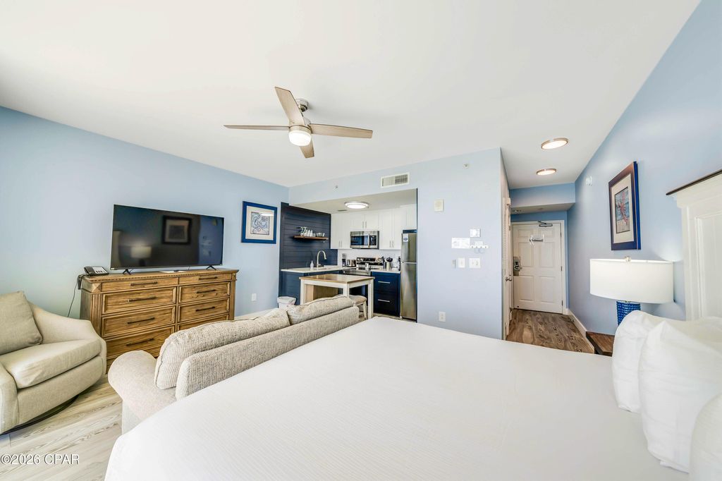 Image 23 of property listing at 10901 Front Beach Road 1612, Panama City Beach, FL 32407