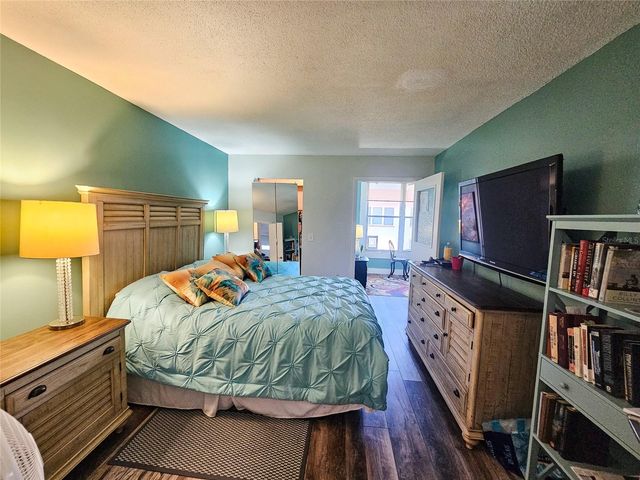 3010 59th 59TH STREET S 307, Gulfport, FL 33707