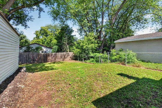 110 S PLATTEN STREET, Green Bay, WI 54303