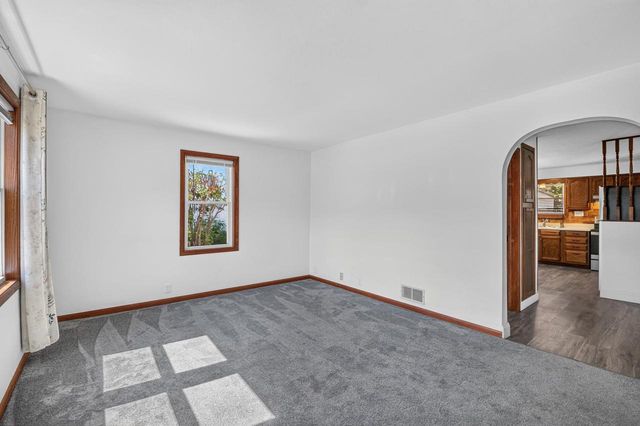 110 S PLATTEN STREET, Green Bay, WI 54303