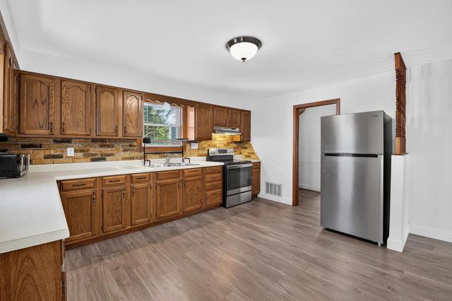 110 S PLATTEN STREET, Green Bay, WI 54303