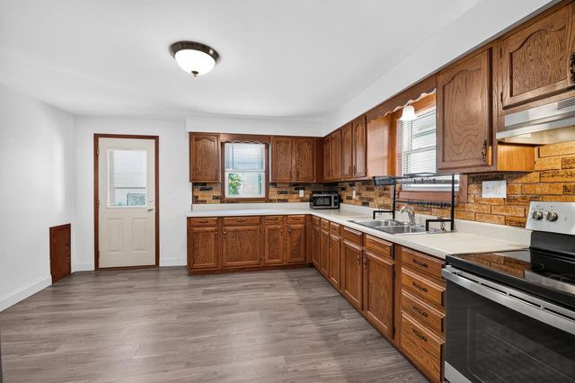 110 S PLATTEN STREET, Green Bay, WI 54303
