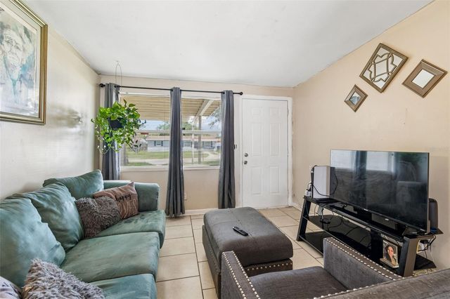 5020 S 86TH STREET, Tampa, FL 33619