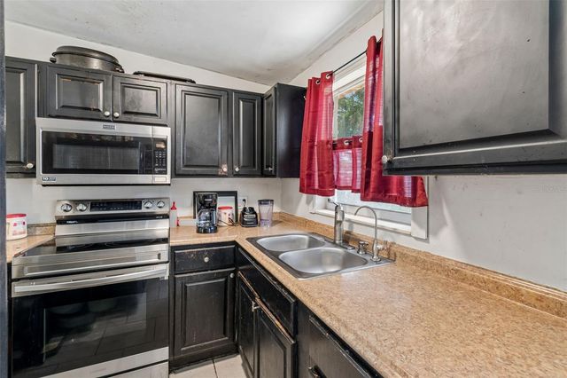 5020 S 86TH STREET, Tampa, FL 33619