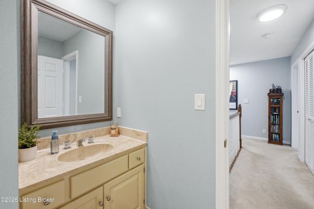232 Moser Rd, Louisville, KY 40223