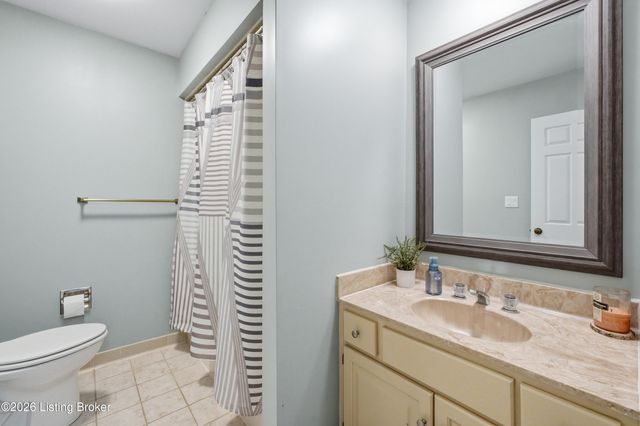 232 Moser Rd, Louisville, KY 40223