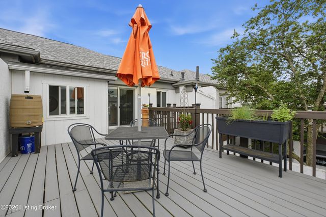 232 Moser Rd, Louisville, KY 40223