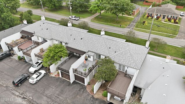 232 Moser Rd, Louisville, KY 40223