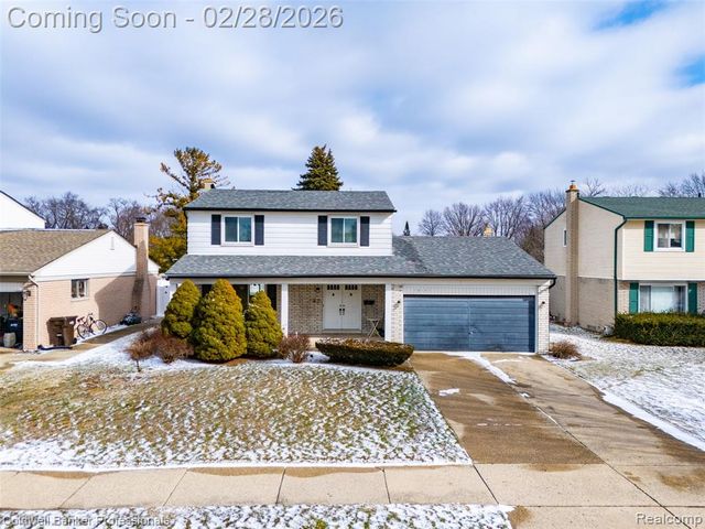 40162 Spitz Drive, Sterling Heights, MI 48313