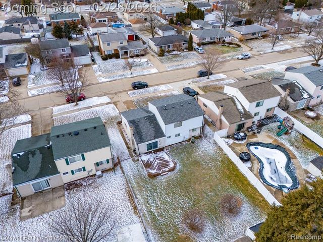 40162 Spitz Drive, Sterling Heights, MI 48313