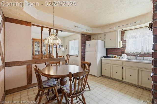 40162 Spitz Drive, Sterling Heights, MI 48313