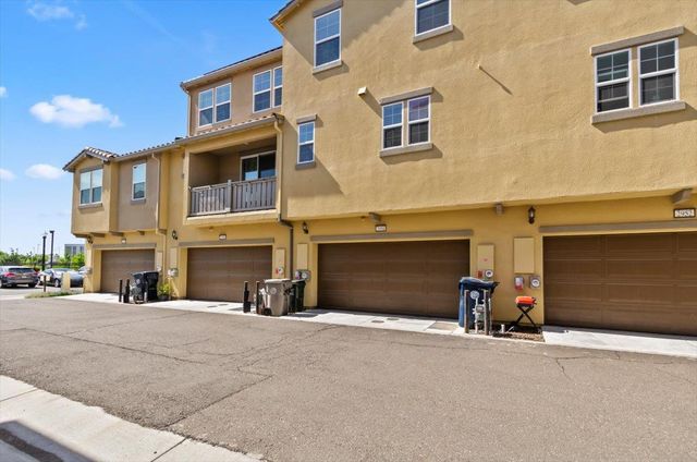 2954 Toulouse Walk, Sacramento, CA 95834
