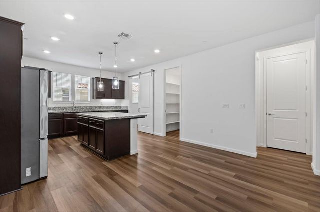 2954 Toulouse Walk, Sacramento, CA 95834