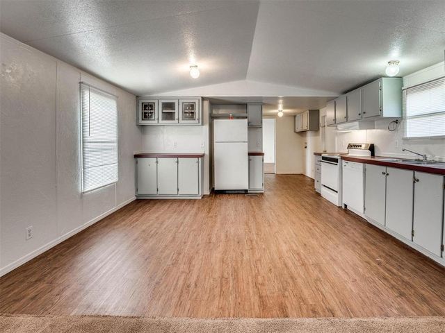 7351 142nd Street, Noble, OK 73068