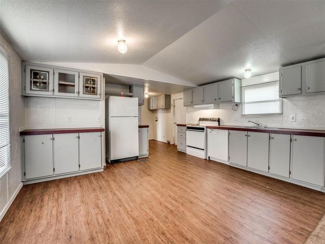 7351 142nd Street, Noble, OK 73068