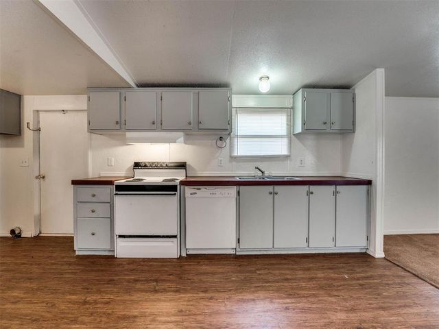 7351 142nd Street, Noble, OK 73068