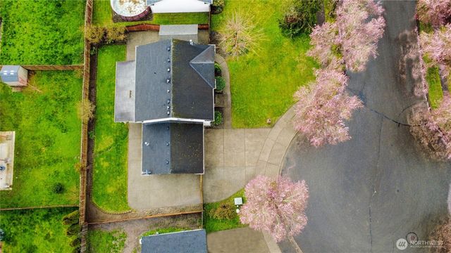 506 Belfair Court SW, Orting, WA 98360