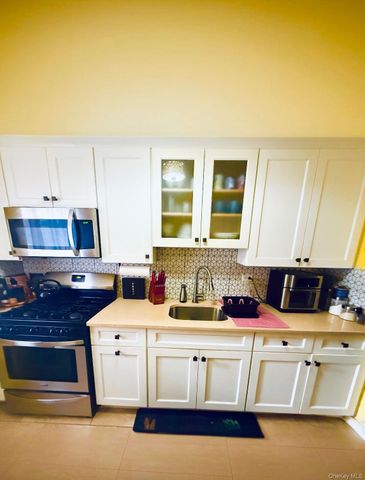 8740 Francis Lewis Boulevard A25, Queens Village, NY 11427