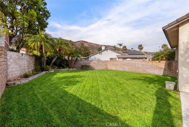 5730 N Yosemite, San Bernardino, CA 92407