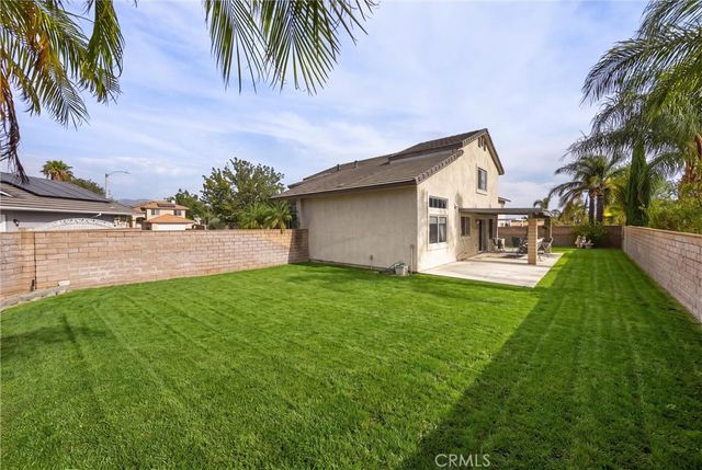 5730 N Yosemite, San Bernardino, CA 92407