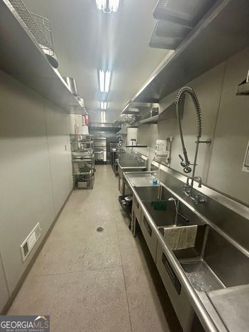 9155 Gillsville Road, Maysville, GA 30558