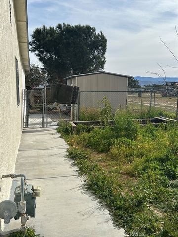 8915 3rd Avenue, Hesperia, CA 92345