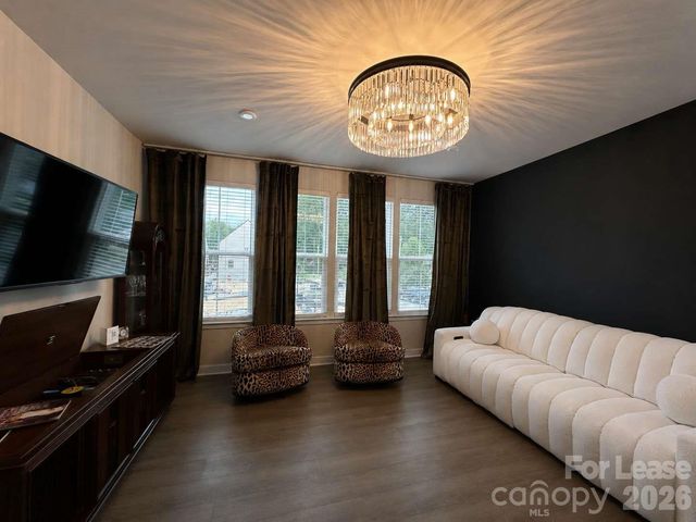 404 Spearfield Lane, Charlotte, NC 28205