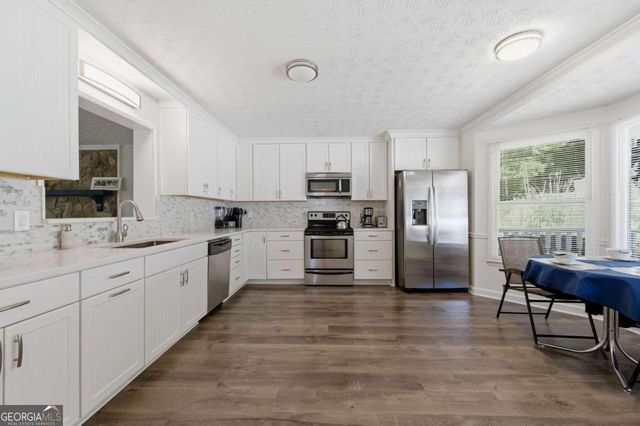 8712 Lake Drive, Snellville, GA 30039