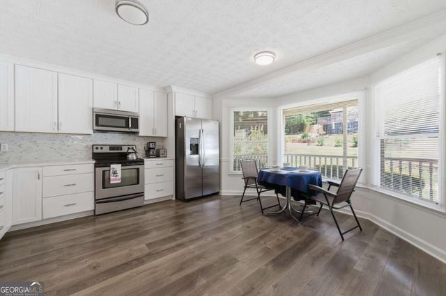 8712 Lake Drive, Snellville, GA 30039