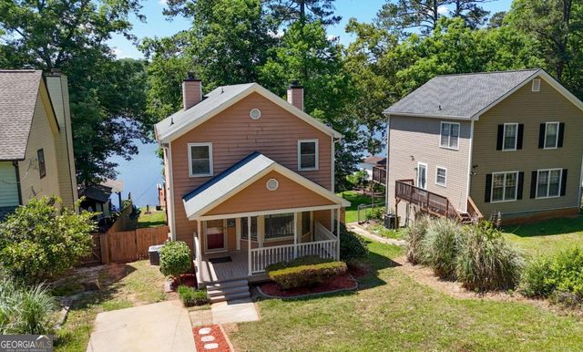 8712 Lake Drive, Snellville, GA 30039
