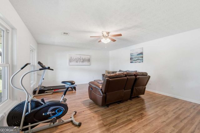 8712 Lake Drive, Snellville, GA 30039