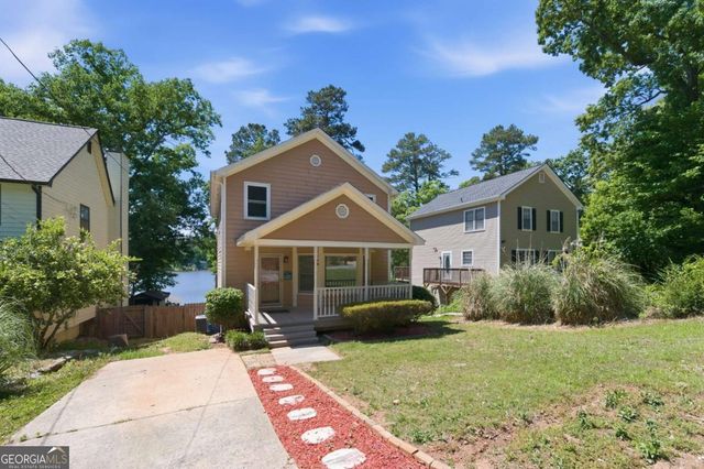 8712 Lake Drive, Snellville, GA 30039
