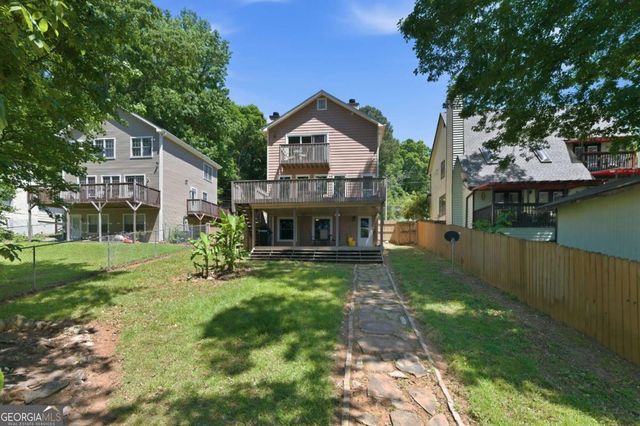 8712 Lake Drive, Snellville, GA 30039