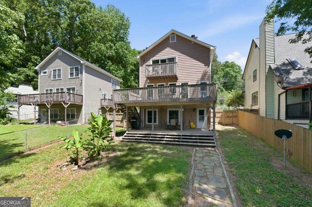 8712 Lake Drive, Snellville, GA 30039