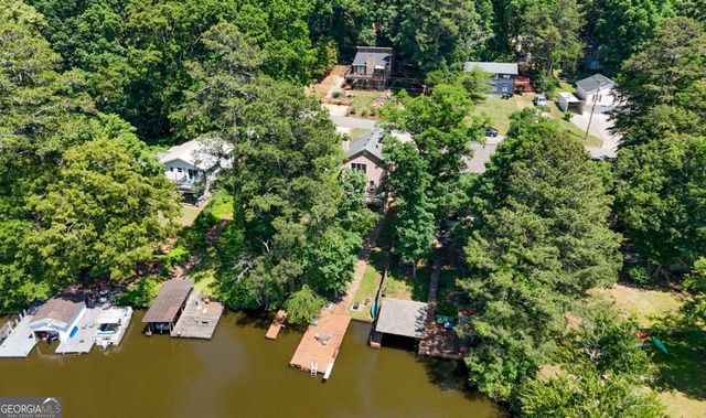 8712 Lake Drive, Snellville, GA 30039