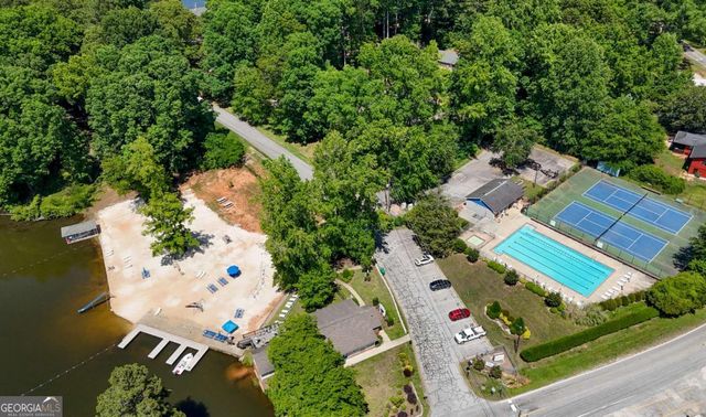8712 Lake Drive, Snellville, GA 30039