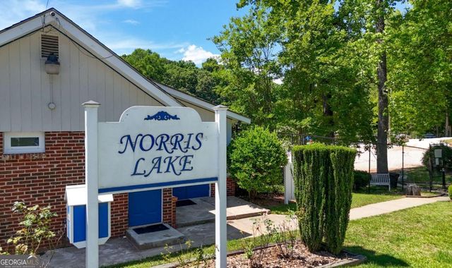 8712 Lake Drive, Snellville, GA 30039