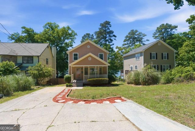 8712 Lake Drive, Snellville, GA 30039