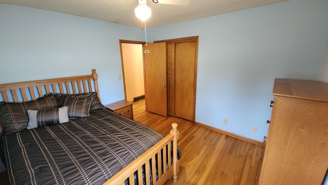 1917 Roberts Ave, Salina, KS 67401