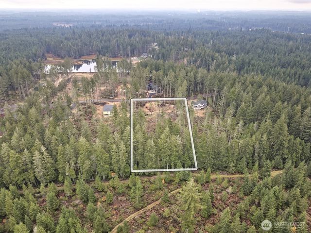 701 W Clear Lake Drive, Shelton, WA 98584